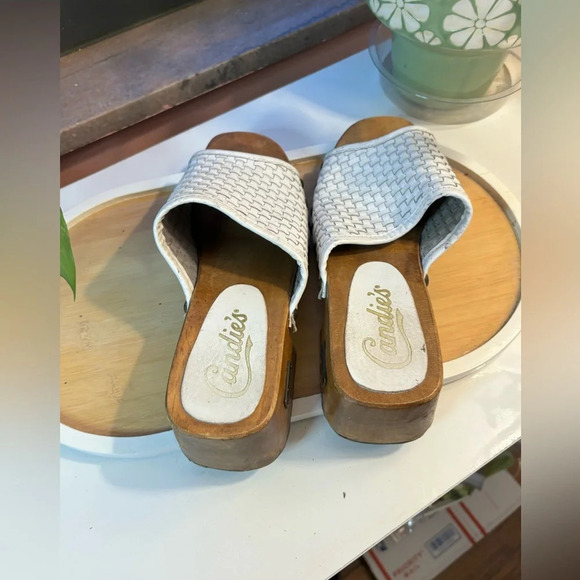 CANDIES Vintage Woven Leather Sandals size 8. Perfect condition - Picture 8 of 9